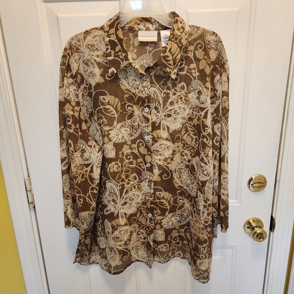 Brown semi sheer butterfly 3/4 length sleeve button Alfred Dunner 20W